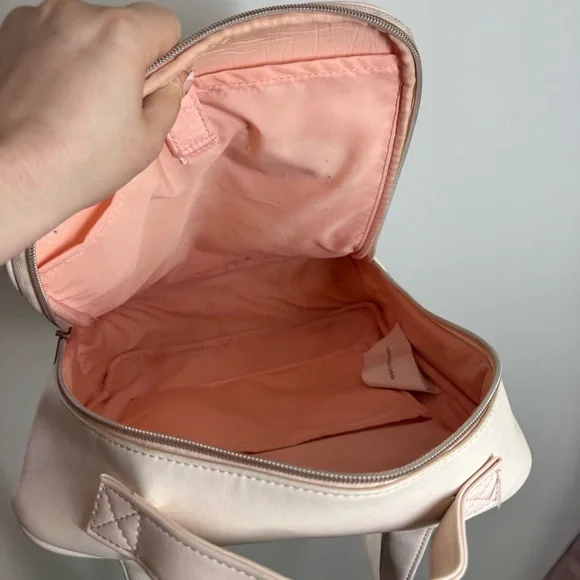 Walt Disneys pin backpack loungefly light pink - Picture 7 of 7